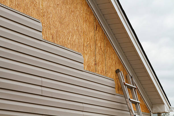 24/7 Emergency Storm Damage Siding Repair experts in Lenoir, NC